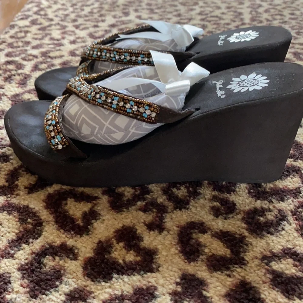 Yellow Box Brown Beaded Thong Sandals with Turquoise Accents - Picture 2 of 6